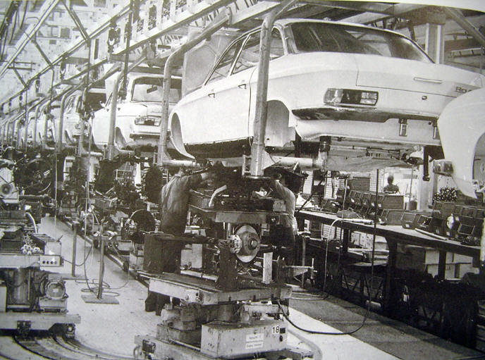 Ro80hangendfabriek.jpg